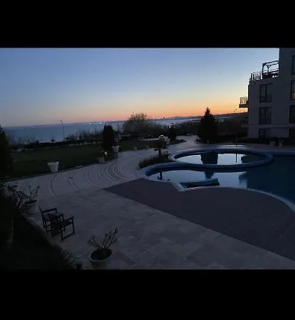 Diamond Sea View Apartamento *